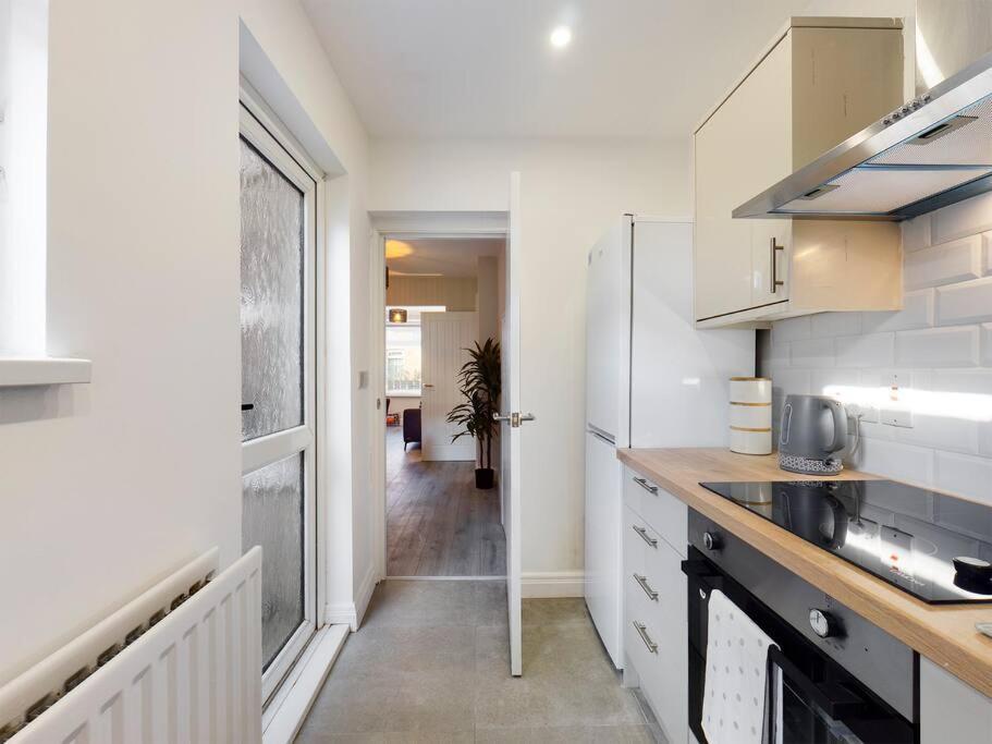 It'S Broadway Baby! Great House Close To City Centre Белфаст Екстериор снимка